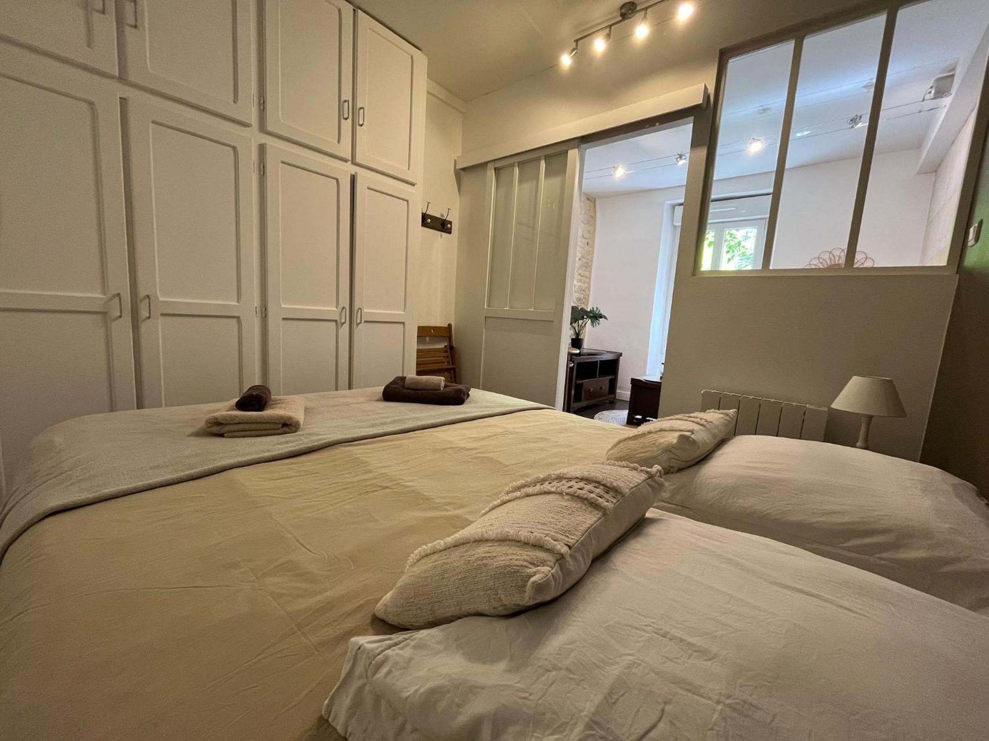 L'escale Niortaise - Centre-ville - 10mn Gare - Wifi - Netflix Appartement *